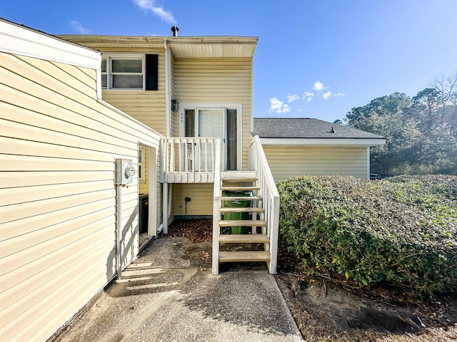 view of property entrance