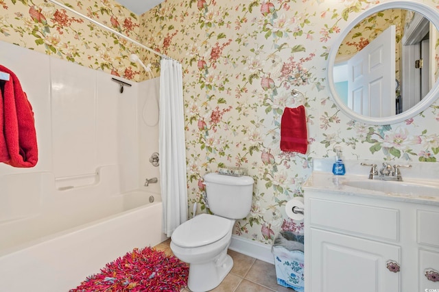 full bath with baseboards, wallpapered walls, tile patterned flooring, toilet, and shower / tub combo with curtain