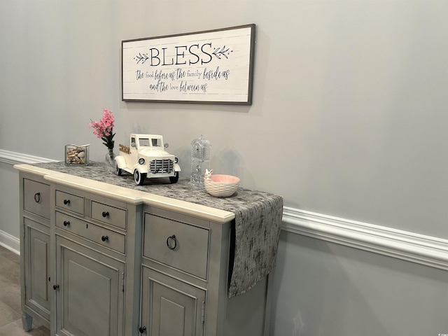 room details with baseboards