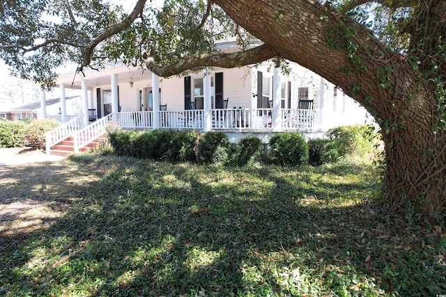 view of front of house with covered porch