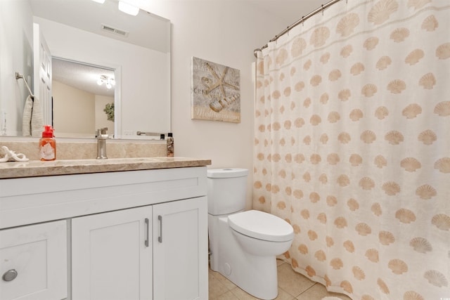 full bathroom with tile patterned floors, visible vents, toilet, a shower with shower curtain, and vanity