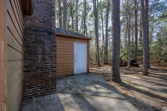 view of outbuilding