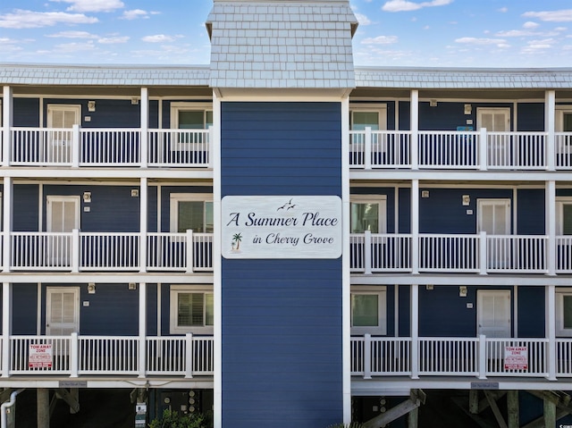 view of building exterior