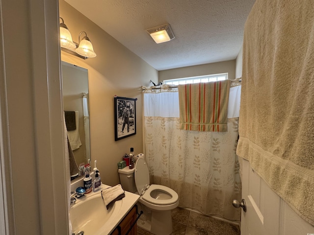 bathroom with a shower with curtain, visible vents, a textured ceiling, tile patterned floors, and toilet