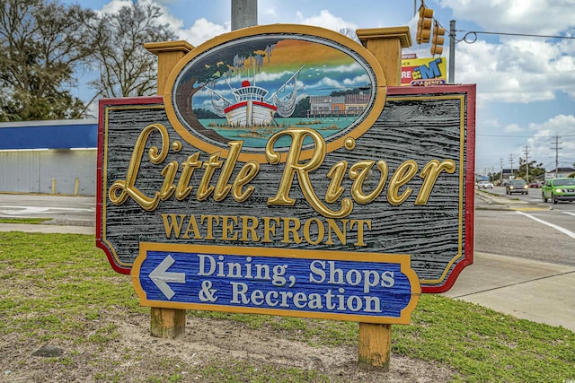 view of community / neighborhood sign