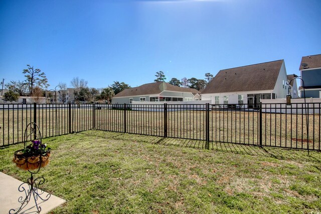 622 Lorenzo Dr Unit 622, North Myrtle Beach, SC 29582 - view of fenced backyard