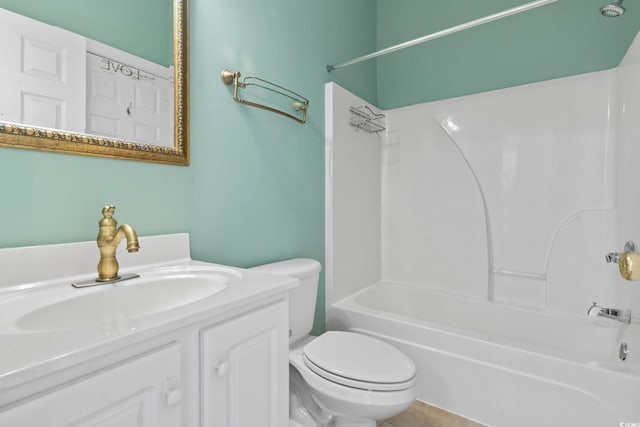 2081 Silvercrest Dr Unit G, Myrtle Beach, SC 29579 - full bathroom featuring toilet, vanity, and washtub / shower combination