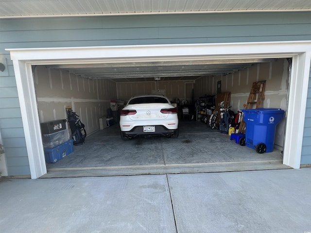 5834 Cremona Dr, Myrtle Beach, SC 29577 - garage featuring driveway