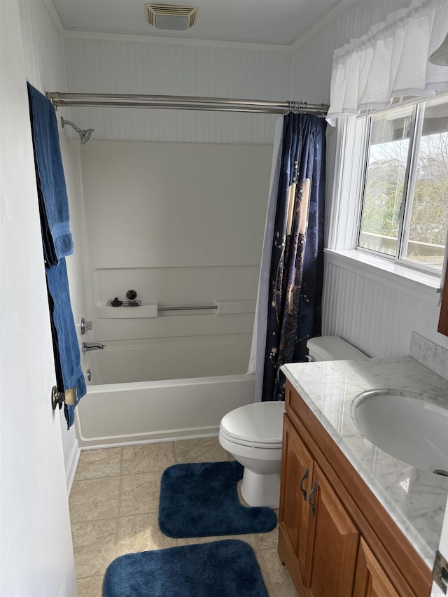 full bath featuring visible vents, shower / bath combination with curtain, ornamental molding, toilet, and vanity