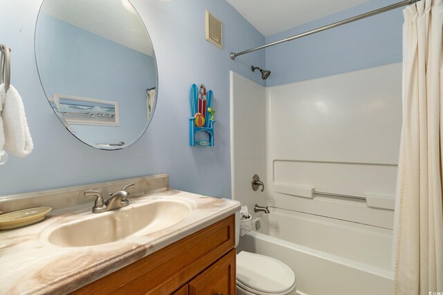 5905 S Kings Hwy Unit 439-B, Myrtle Beach, SC 29577 - full bath with vanity, shower / tub combo with curtain, toilet, and visible vents