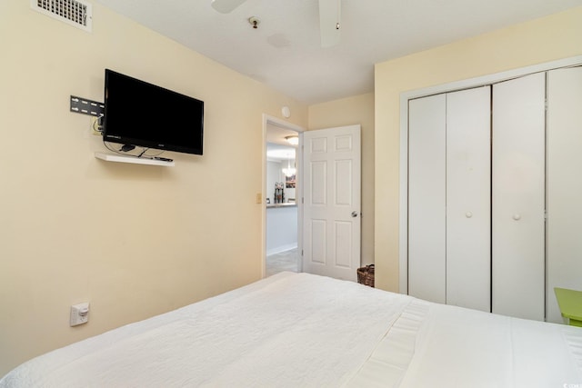 5905 S Kings Hwy Unit 439-B, Myrtle Beach, SC 29577 - bedroom with a closet, visible vents, and ceiling fan