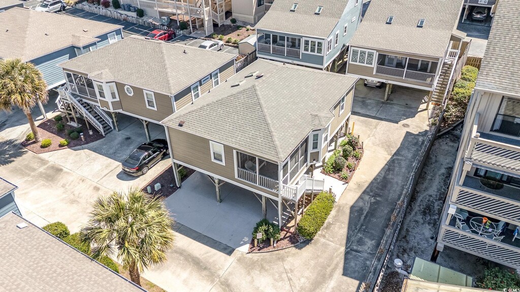 drone / aerial view featuring a residential view