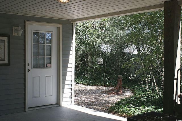 view of property entrance