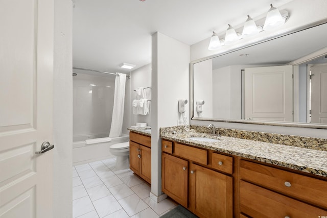 full bath featuring toilet, vanity, and shower / bath combo