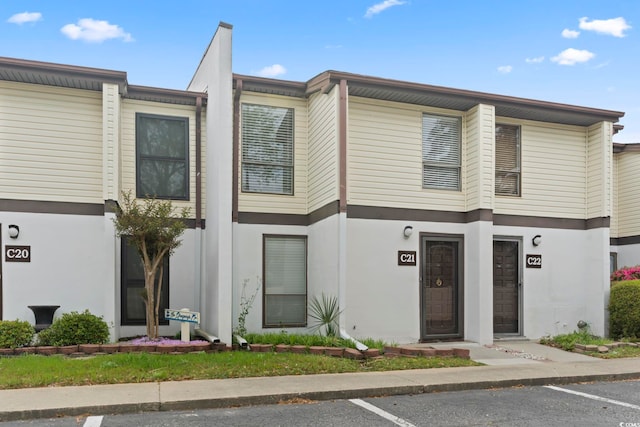 multi unit property with uncovered parking