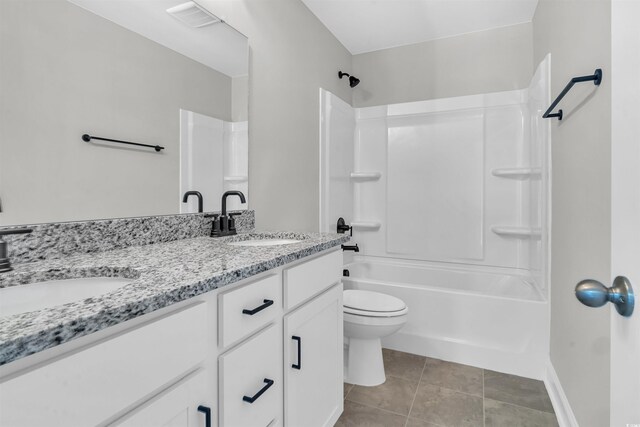 1105 NW Forest Bend Dr, Calabash, NC 28467 - unfurnished bedroom featuring a closet, baseboards, visible vents, and carpet floors