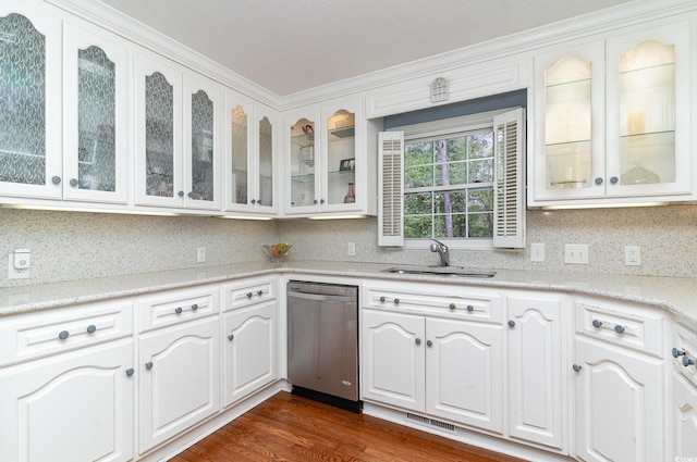 1315 Sioux Swamp Dr, Conway, SC 29527 - kitchen featuring tasteful backsplash, dark wood-type flooring, visible vents, dishwasher, and a sink