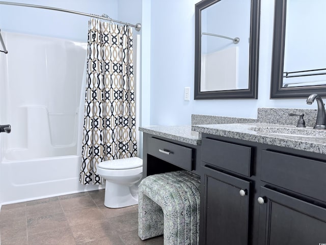 712 Crystal Water Way, Myrtle Beach, SC 29579 - full bath featuring vanity and shower / tub combo with curtain