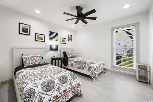35 Red Skiff Ln Unit 35, Pawleys Island, SC 29585 - bedroom featuring recessed lighting, baseboards, wood finished floors, and a ceiling fan