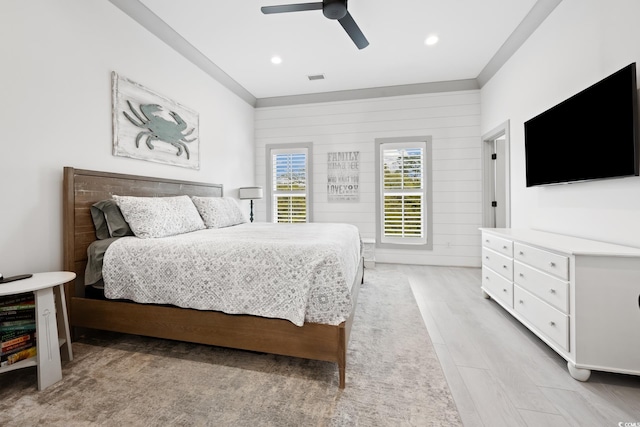 35 Red Skiff Ln Unit 35, Pawleys Island, SC 29585 - bedroom featuring light wood-style flooring, recessed lighting, and ceiling fan