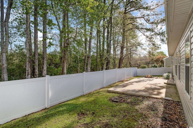 180 Oak Crest Cir, Longs, SC 29568 - fenced backyard with a patio area