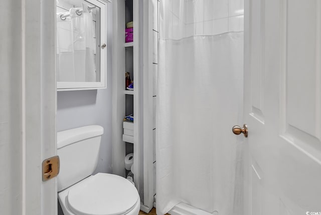 157 Egret Run Ln Unit 514, Pawleys Island, SC 29585 - bathroom with toilet and a shower with shower curtain