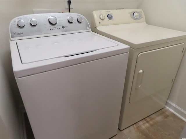 819 Brookline Dr, Myrtle Beach, SC 29579 - laundry room with washer and dryer and baseboards