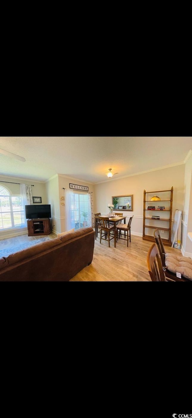 4669 Wild Iris Dr Unit 22-2O2, Myrtle Beach, SC 29577 - dining area featuring light wood finished floors