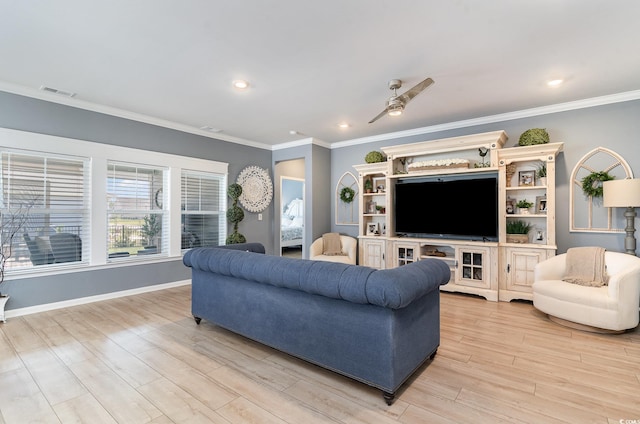 living area with light wood finished floors, crown molding, visible vents, ceiling fan, and recessed lighting