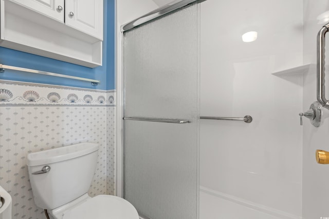 775 Plantation Dr Unit 87, Little River, SC 29566 - full bath featuring a stall shower and wallpapered walls