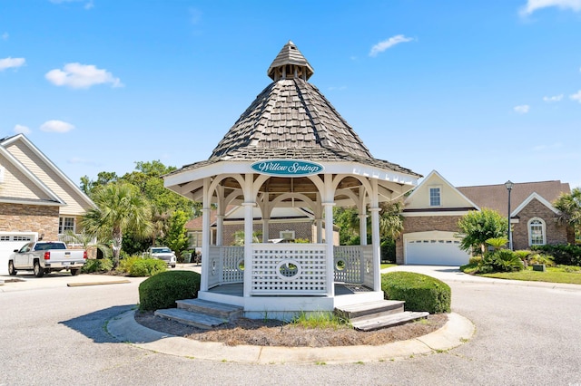 2213 Gazebo Ct, North Myrtle Beach, SC 29582 - view of property's community with driveway