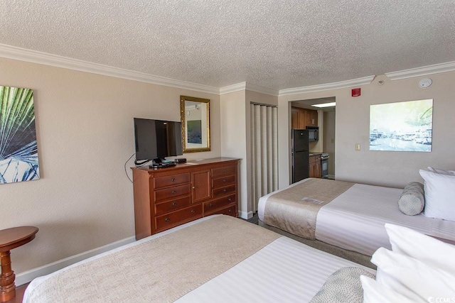 1200 N Ocean Blvd N Unit 905, Myrtle Beach, SC 29577 - bedroom featuring freestanding refrigerator, crown molding, and a textured ceiling
