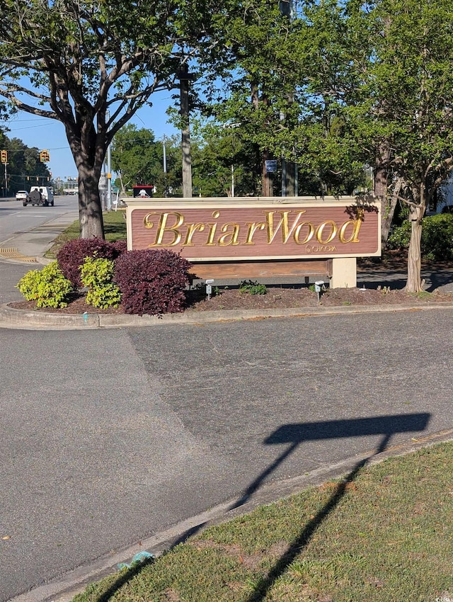 880 Briarwood Dr, Myrtle Beach, SC 29572 - view of community sign