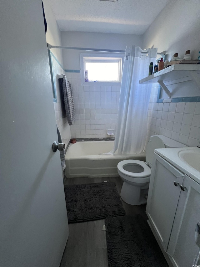 706 Mitchell Dr, Myrtle Beach, SC 29577 - full bath featuring tile walls, shower / bath combo, toilet, and vanity