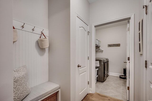 mudroom featuring independent washer and dryer
