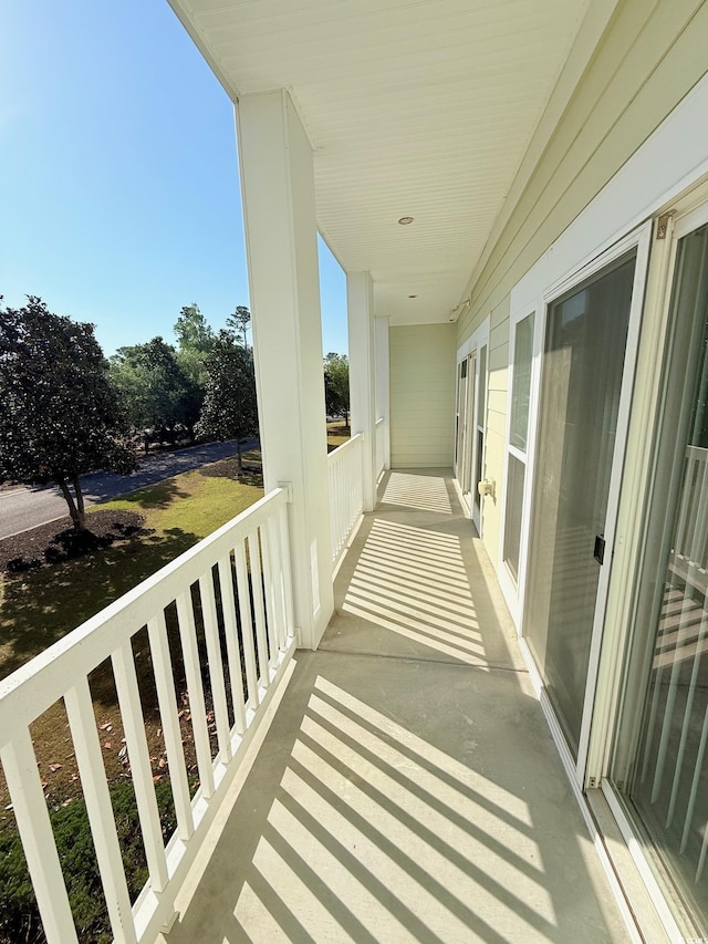1025 World Tour Blvd Unit 205, Myrtle Beach, SC 29579 - balcony featuring covered porch