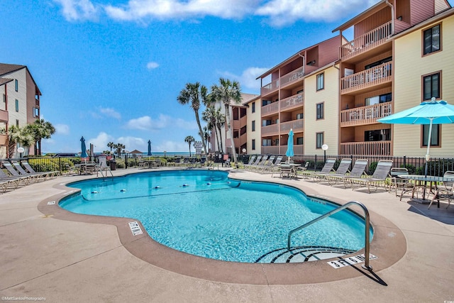 5507 N Ocean Blvd Unit 105, Myrtle Beach, SC 29577 - community pool with a patio
