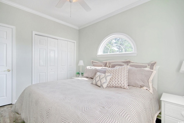 1533 Lanterns Rest Rd Unit 304, Myrtle Beach, SC 29579 - bedroom with a ceiling fan, crown molding, and a closet