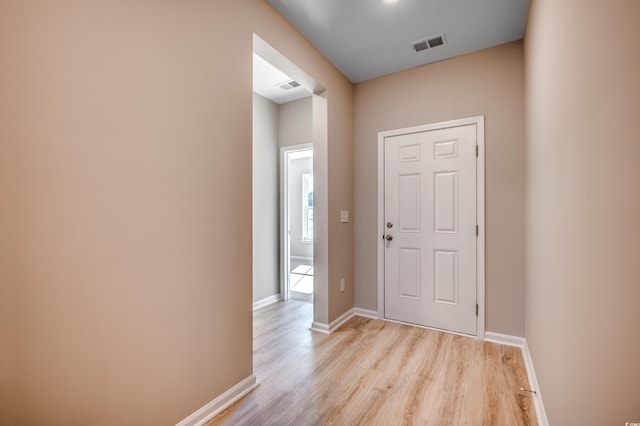186 Glengrove Ln, Murrells Inlet, SC 29576 - hallway featuring baseboards, visible vents, and light wood-style floors