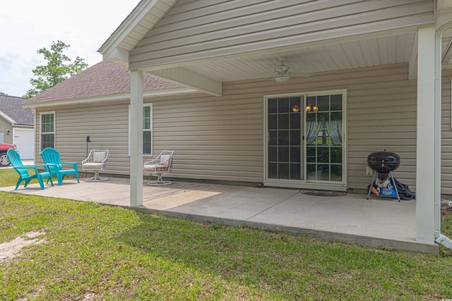 view of patio with ceiling fan