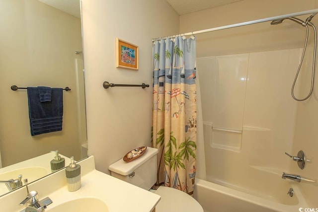 201 Landing Rd Unit D, North Myrtle Beach, SC 29582 - bathroom with toilet, vanity, and shower / bath combo with shower curtain