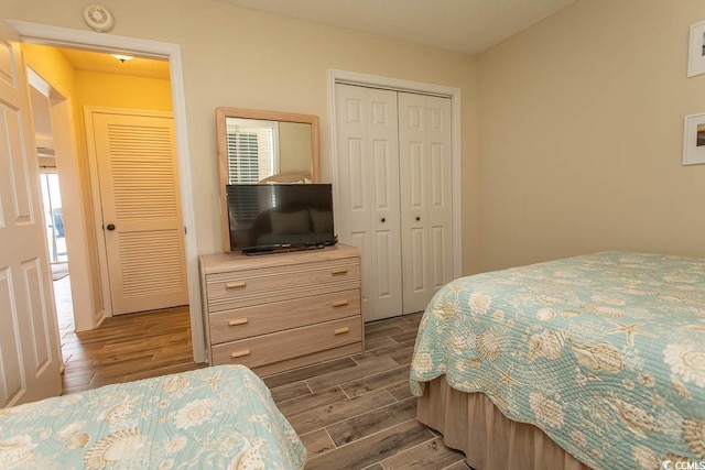 201 Landing Rd Unit D, North Myrtle Beach, SC 29582 - bedroom featuring wood finished floors