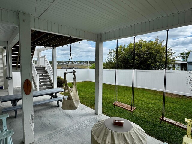 412 29th Ave N, North Myrtle Beach, SC 29582 - sunroom featuring a water view