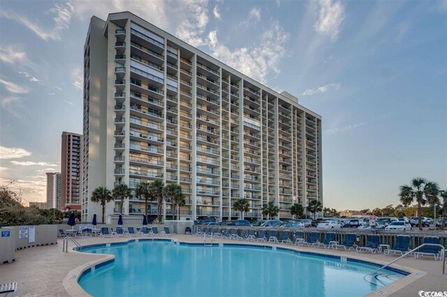 9820 Queensway Blvd Unit 704, Myrtle Beach, SC 29572 - view of community pool