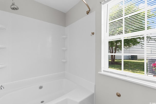 408 Chesterfield Ct, Myrtle Beach, SC 29577 - bathroom featuring healthy amount of natural light and shower / bathtub combination