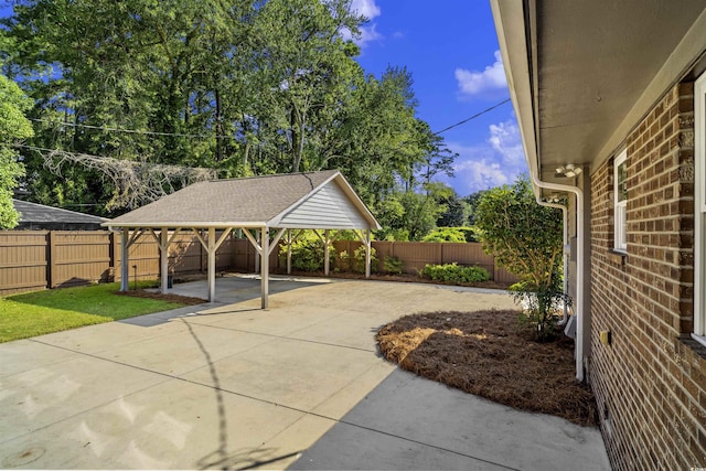 7602 Glenwood Dr, Myrtle Beach, SC 29572 - fenced backyard with a gazebo, a detached carport, and a patio
