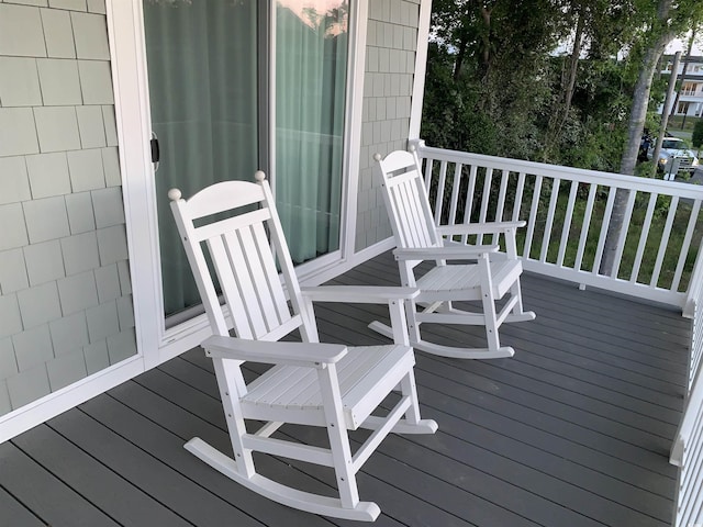 223 S 9th Ave S, North Myrtle Beach, SC 29582 - view of wooden terrace