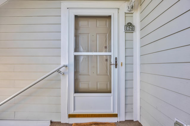 view of property entrance