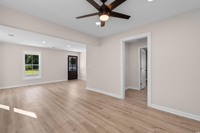 unfurnished room featuring light wood-style flooring, visible vents, baseboards, ceiling fan, and recessed lighting