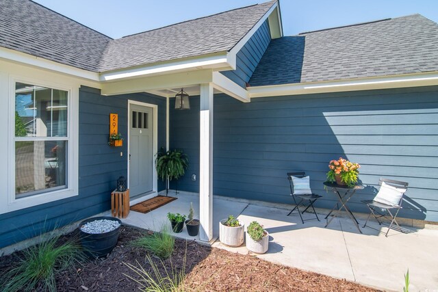 294 Field Loop Rd, Georgetown, SC 29440 - entrance to property featuring a shingled roof